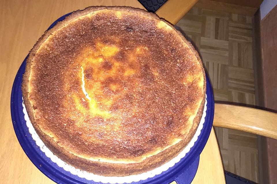 Aprikosenkuchen mit Eier - Sahne - Haube