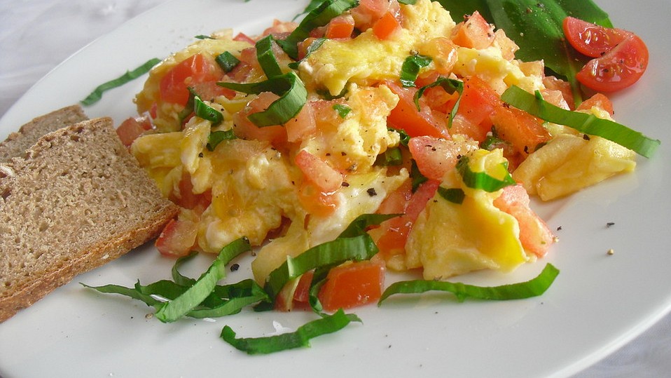 Bärlauch-Tomaten-Rührei von Merceile Bärlauch-Tomaten-Rührei von Merceile