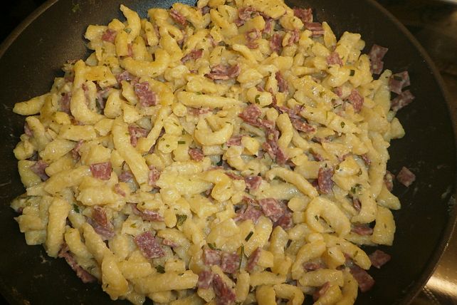 SABO - Spätzle Mit Salami Und Käse Von S.B. 5| Chefkoch