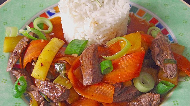 Gebratenes Rindfleisch mit Ananas von patrick007