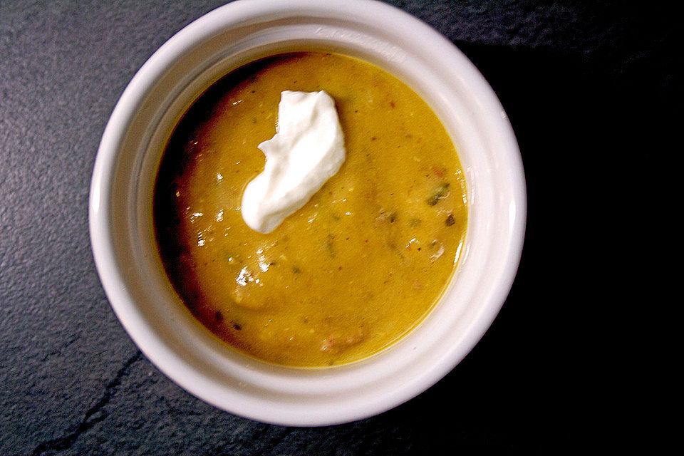 Karotten - Ingwer Suppe mit roten Linsen und Hackfleisch