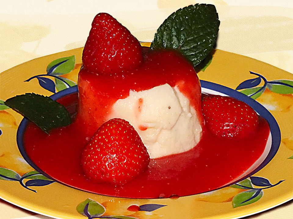 Bananen - Nocken mit Erdbeersauce von Hobbykochen| Chefkoch