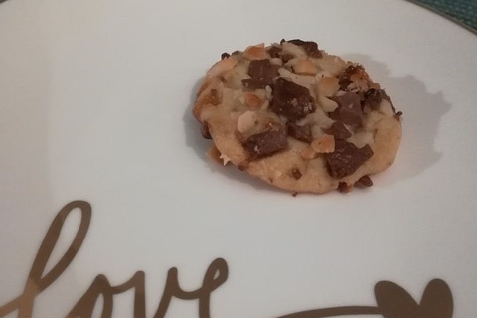 Super Chunk Cookies