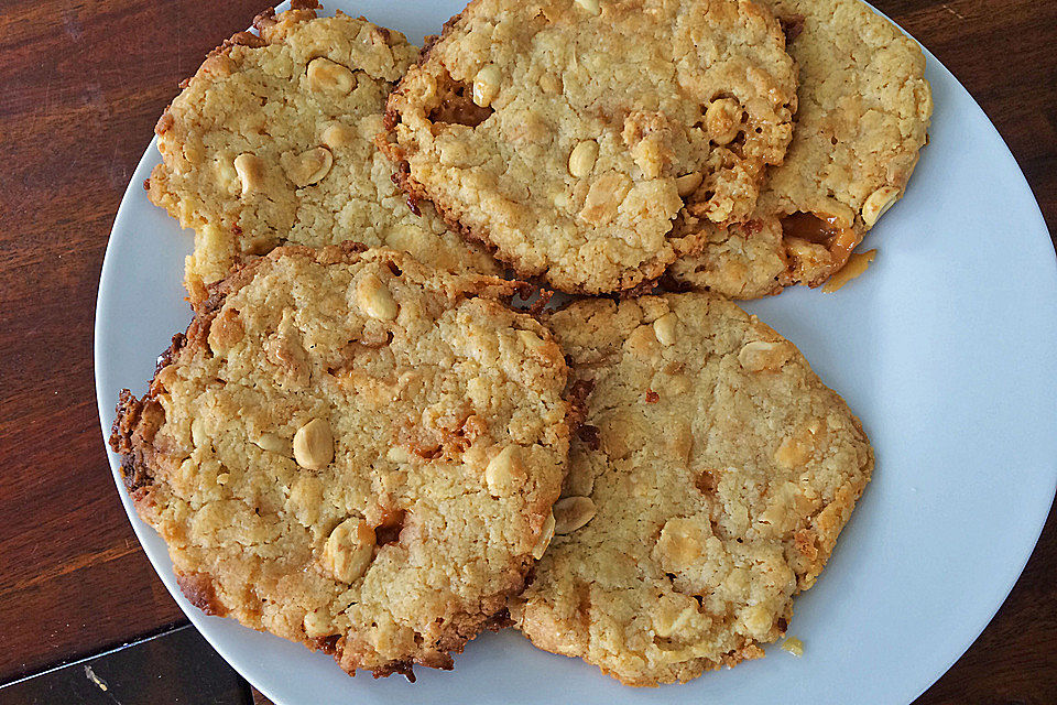 Super Chunk Cookies