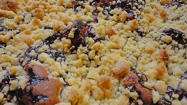 Pflaumenmuskuchen vom Blech mit Streuseln von elfchen01