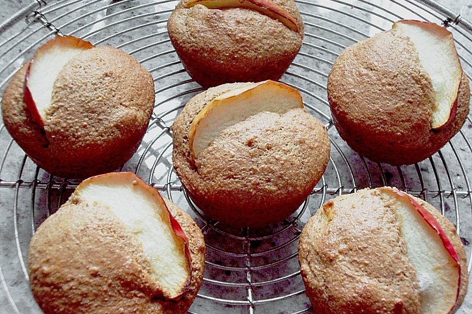 Apfel - Muffins mit Ahornsirup