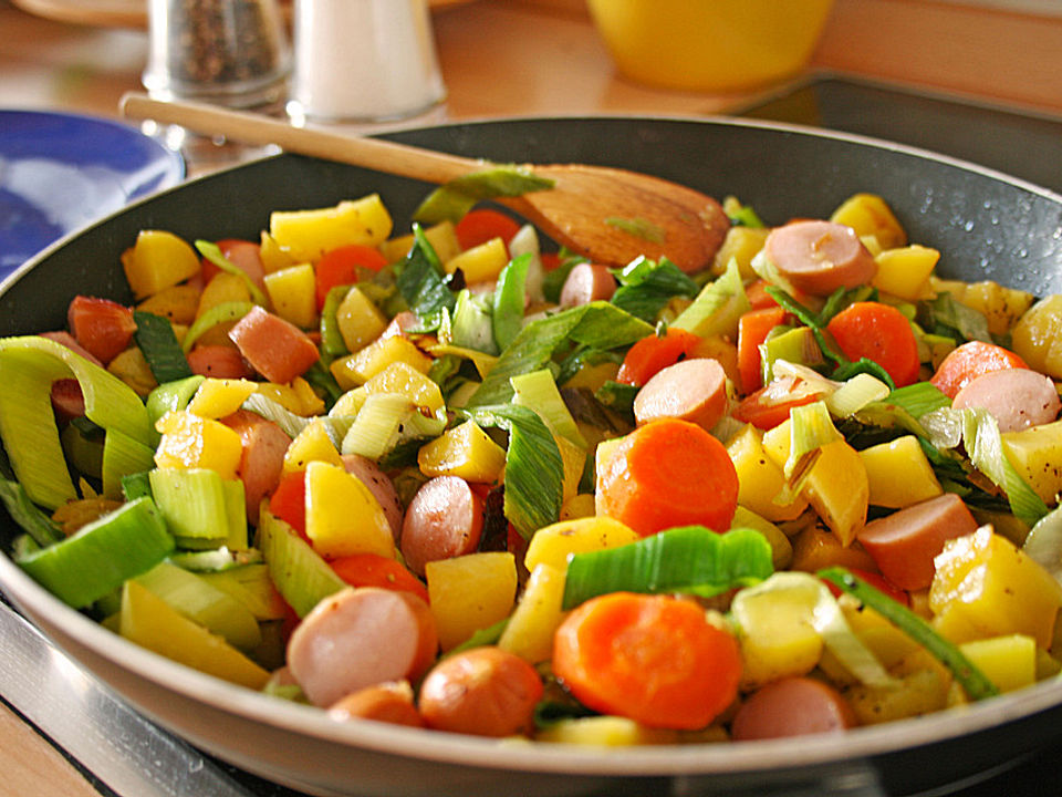 Wurstpfanne mit Karotten und Lauch von -dieNine-| Chefkoch