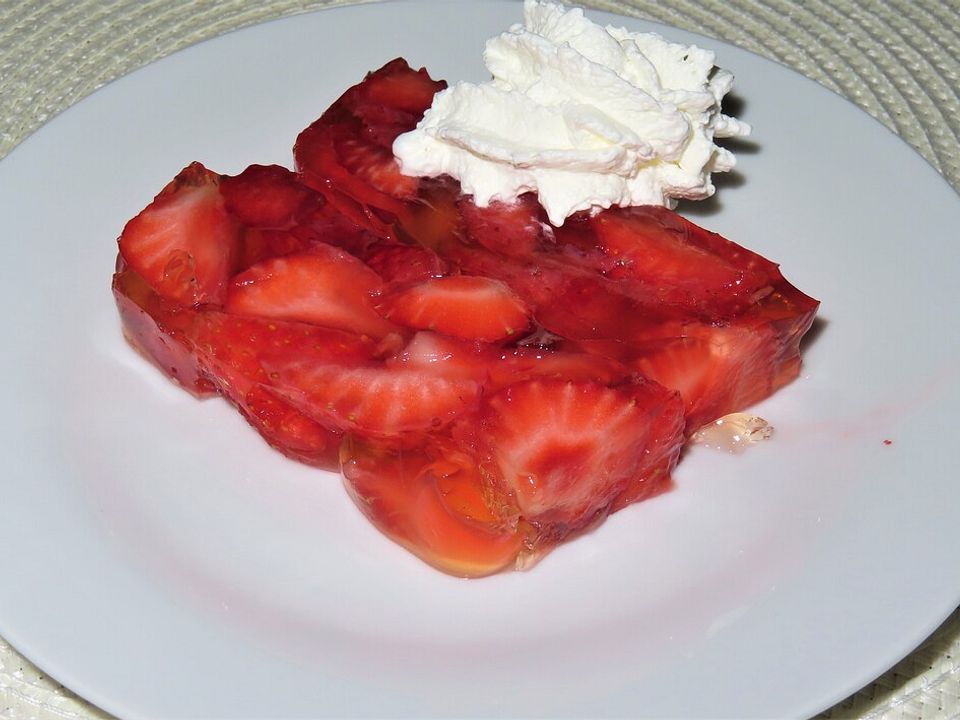 Erdbeergelee mit Limettensahne von PinkApple| Chefkoch