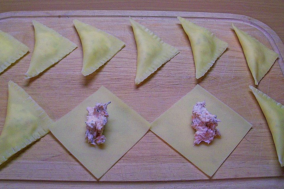 Triangoli mit Rauchlachs Triangoli mit Rauchlachs