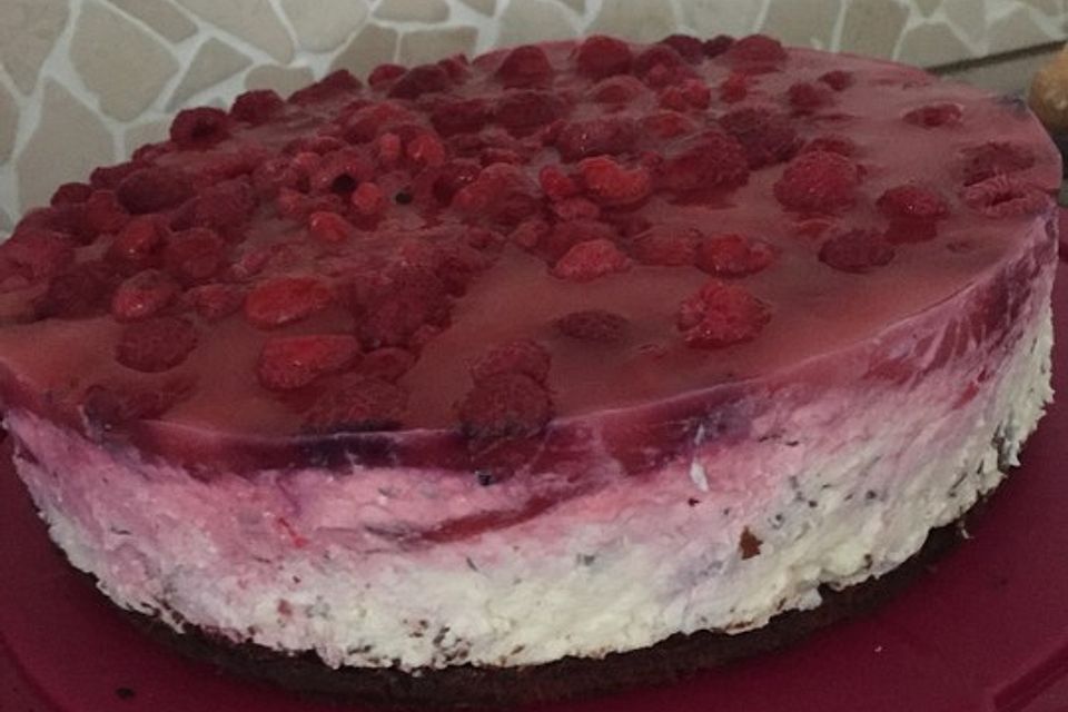 Himbeer Stracciatella Torte