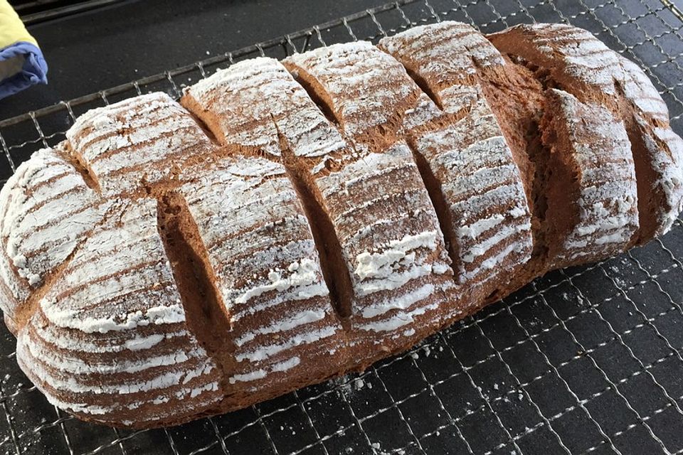 Dinkelbuttermilchbrot mit Sauerteig  a la Sissy