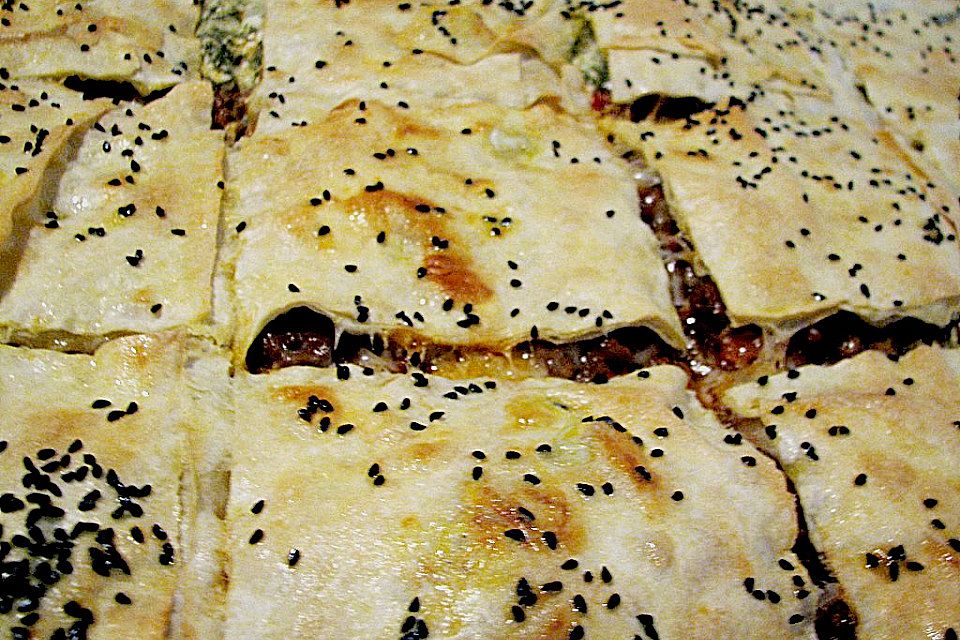 Börek auf dem Backblech