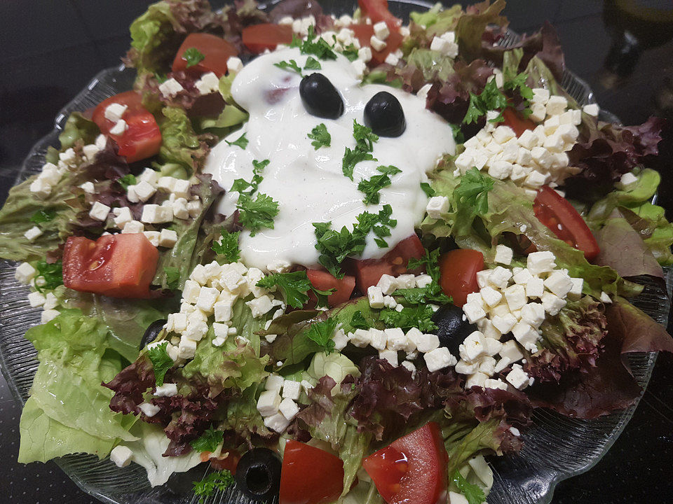 Sommersalat mit türkischem Schafskäse von lindalove| Chefkoch
