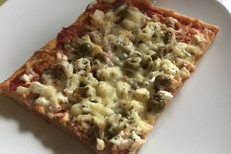 Thunfischpizza mit Schafskäse