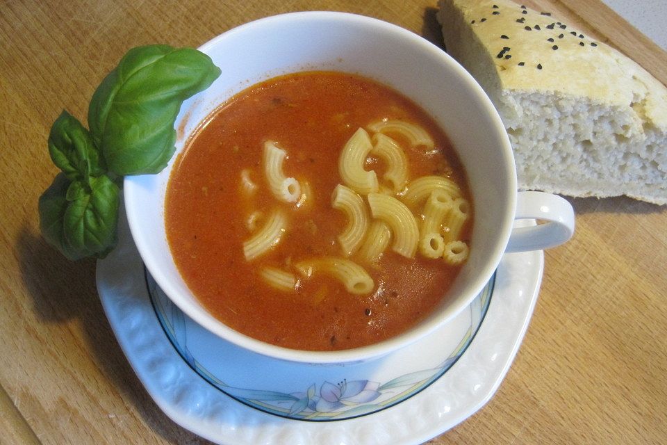 Schnelle Tomatensuppe