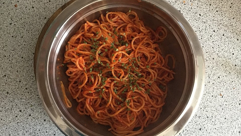 Gebratene Nudeln In Tomatensosse Chefkoch