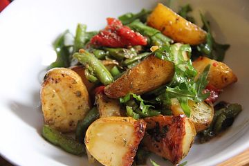 Kartoffelsalat mit grünen Bohnen