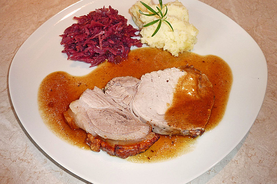 Krustenbraten vom Schwein mit extra krosser Kruste