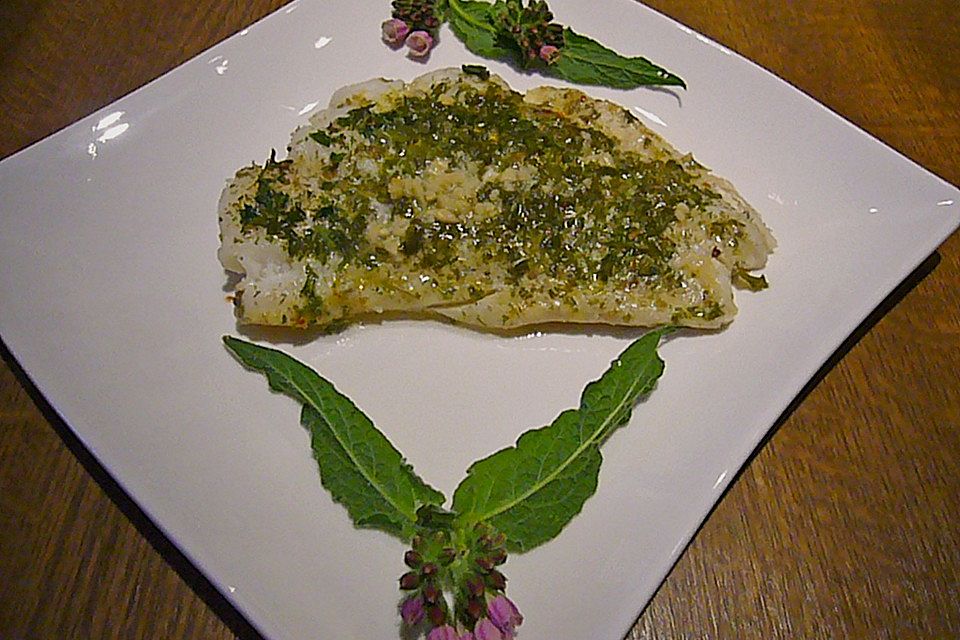 Fisch in Olivenöl-Zitronen-Sauce