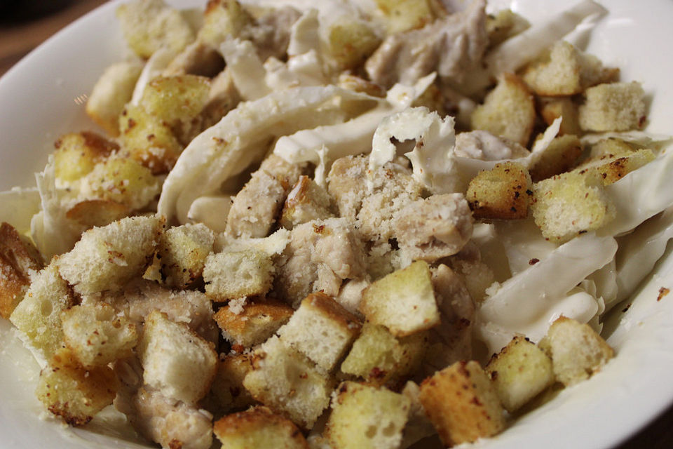 Caesar's Salad mit Parmesan - Croûtons