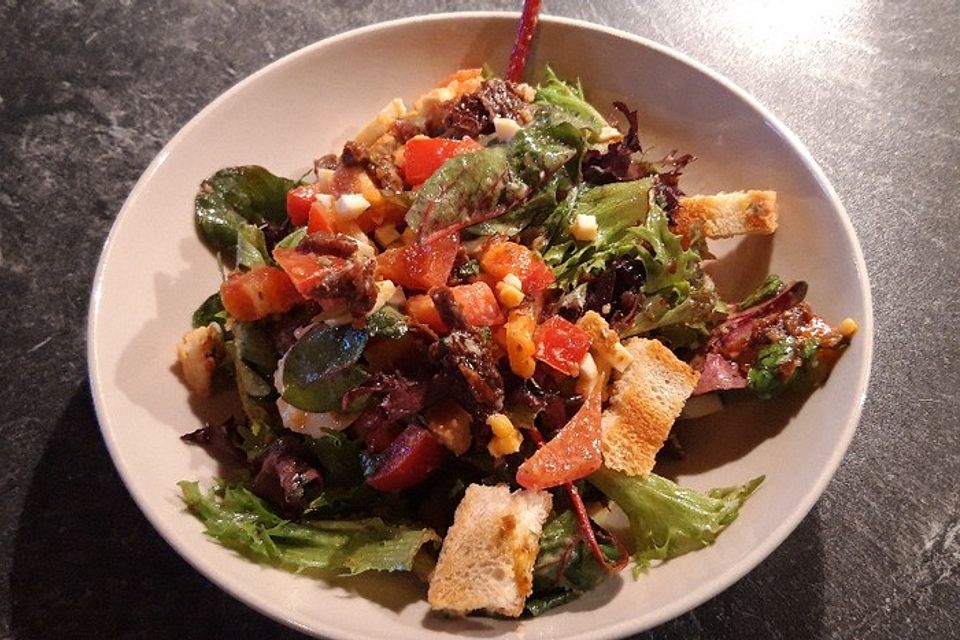 Caesar's Salad mit Parmesan - Croûtons