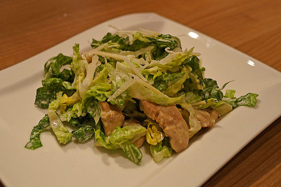 Caesar's Salad mit Parmesan - Croûtons