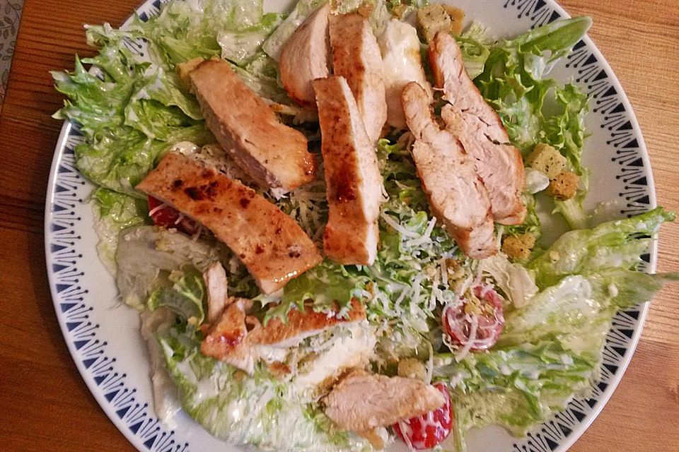 Caesar's Salad mit Parmesan - Croûtons