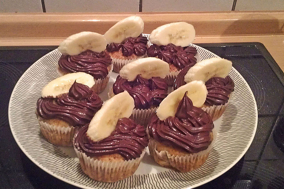 Bananen - Cupcakes mit Schokohaube