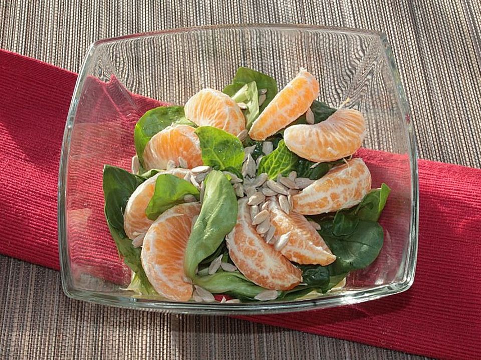 Feldsalat mit Mandarinen und Nussöl - Dressing von approx| Chefkoch