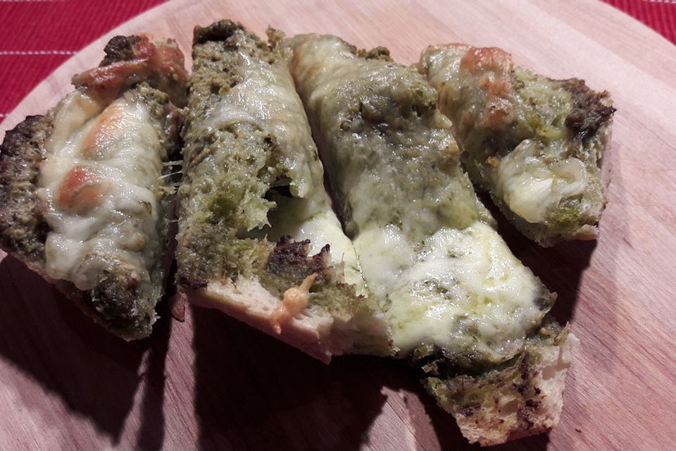 Käse - Pesto - Ciabatta Käse - Pesto - Ciabatta