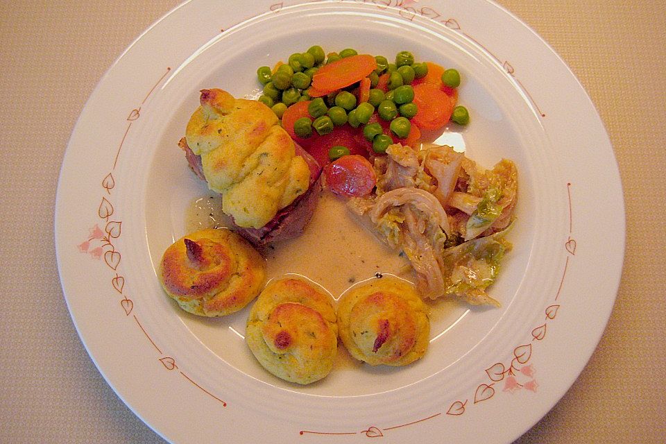 Schweinefilet mit Kartoffelhäubchen