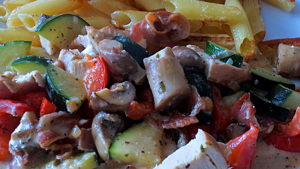 Mediterrane Pfanne mit Hühnchen von dinilein