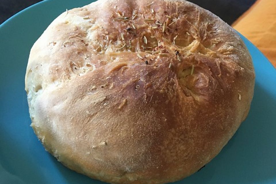 Gefüllte kleine Brötchen (in der Muffinform gebacken)