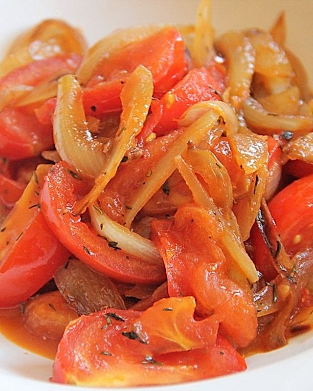 Chorrellana - bolivianische Zwiebel-Tomaten-Pfanne
