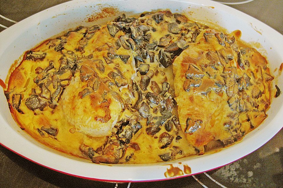 Hähnchenbrustfilet aus dem Ofen mit Champignons