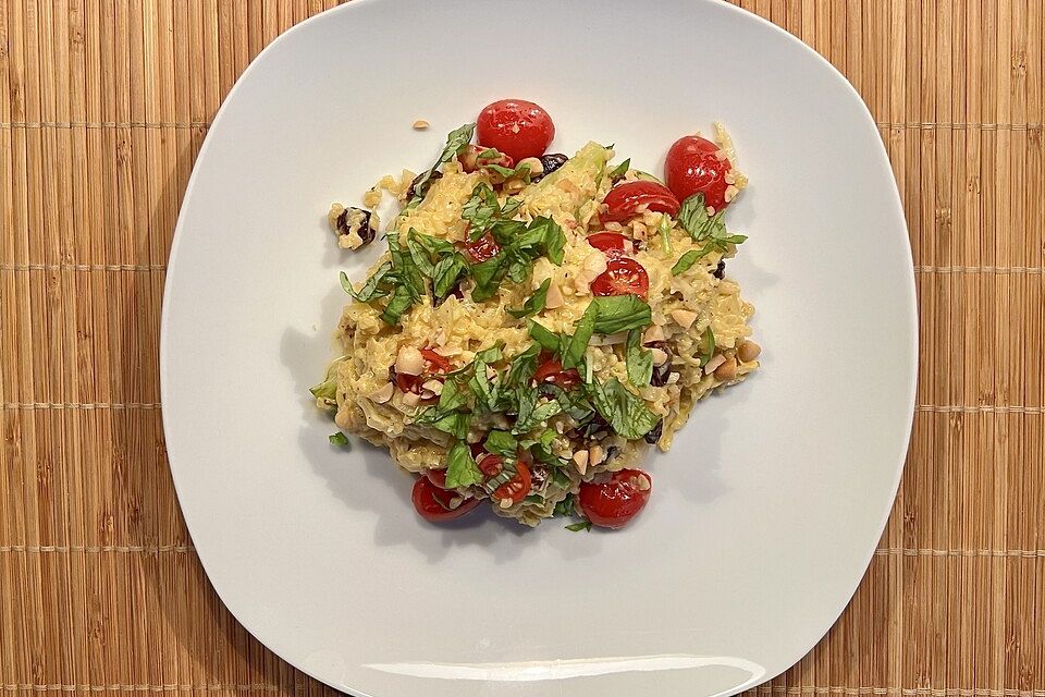 Chinakohl mit Couscous aus der Pfanne