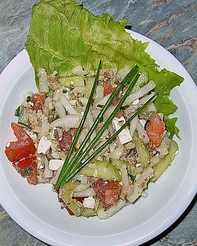 Ölsardinen - Radieschen - Feta Salat
