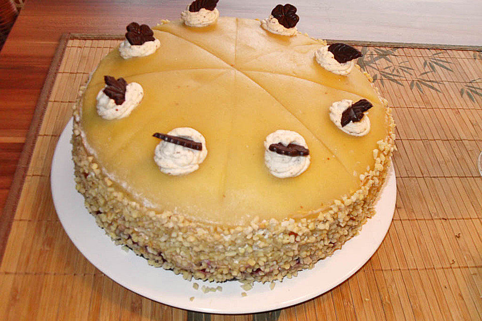 Lübecker Marzipan Kirschtorte