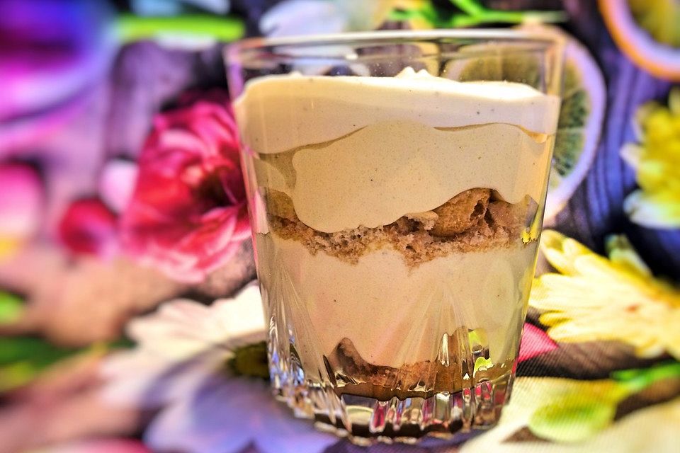 Baileys-Tiramisu im Glas ala Casi