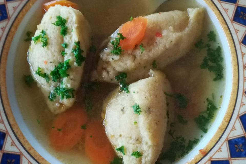 Roros Grießnockerlsuppe