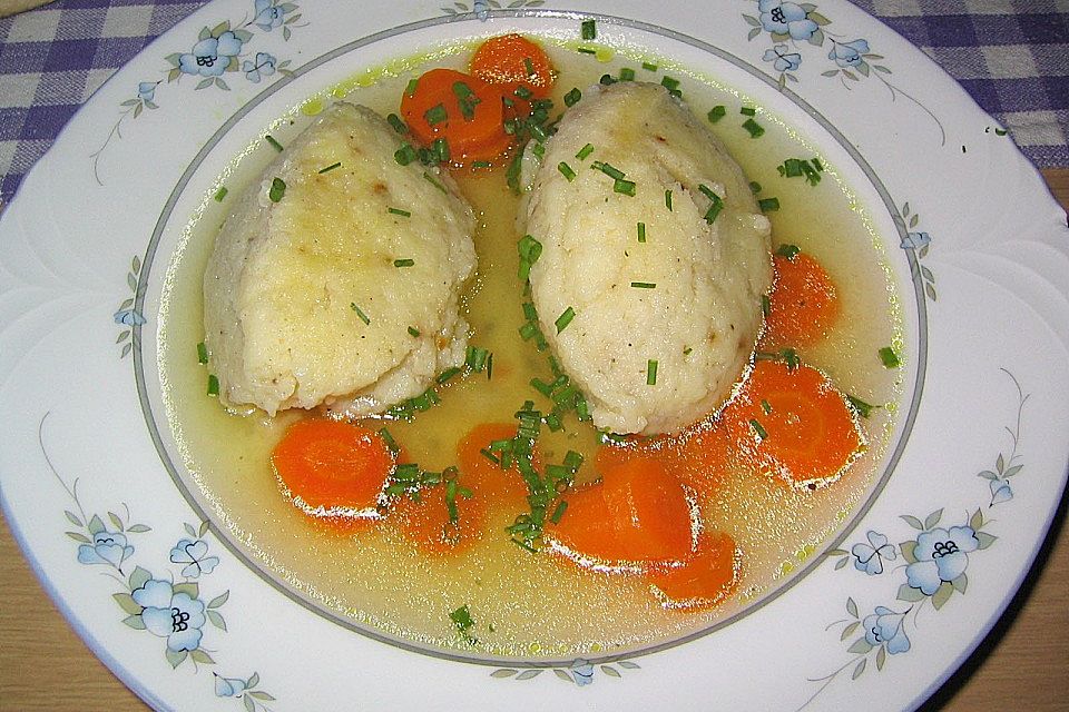 Roros Grießnockerlsuppe