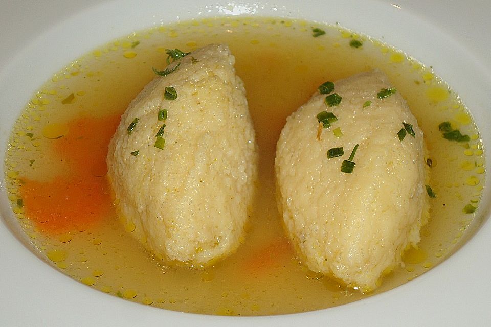 Roros Grießnockerlsuppe