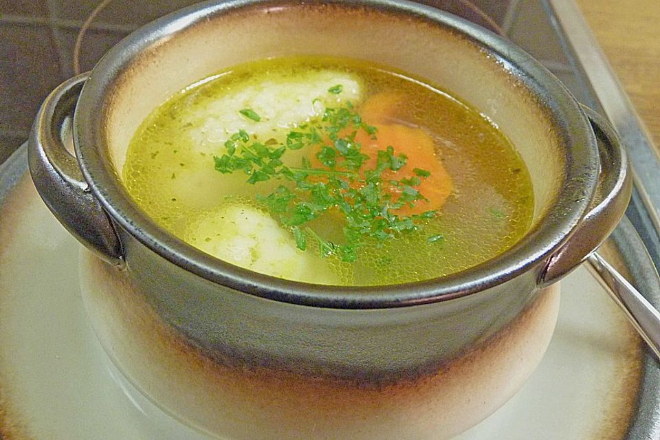 Roros Grießnockerlsuppe