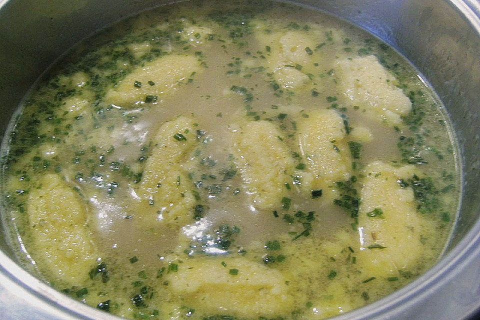 Roros Grießnockerlsuppe