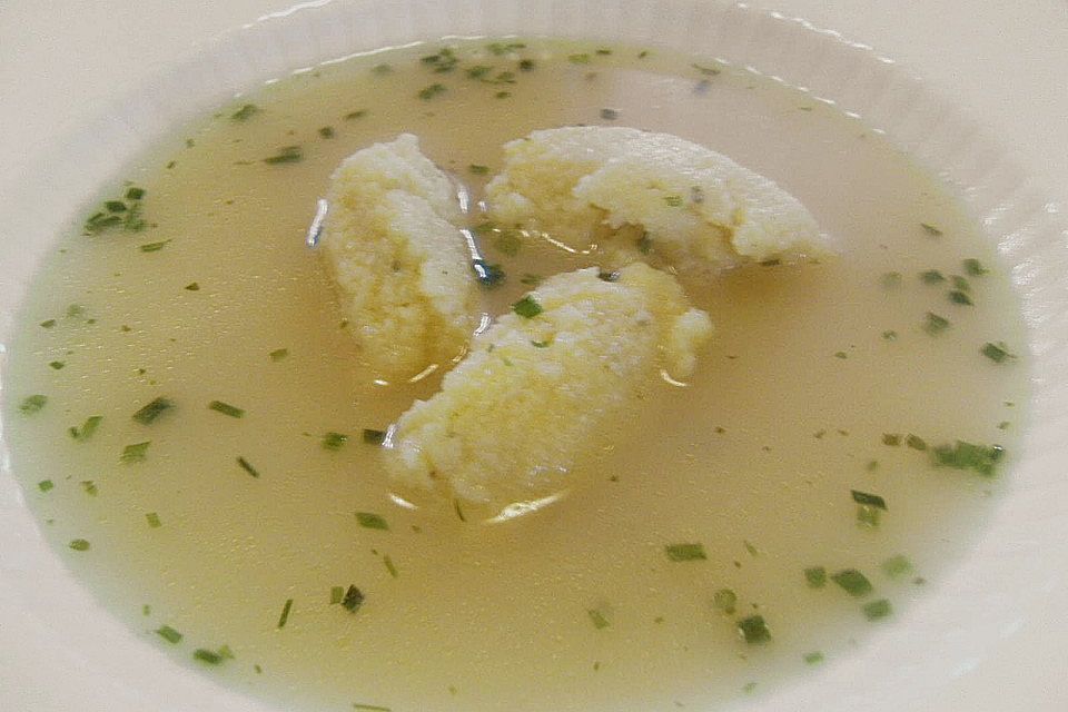 Roros Grießnockerlsuppe