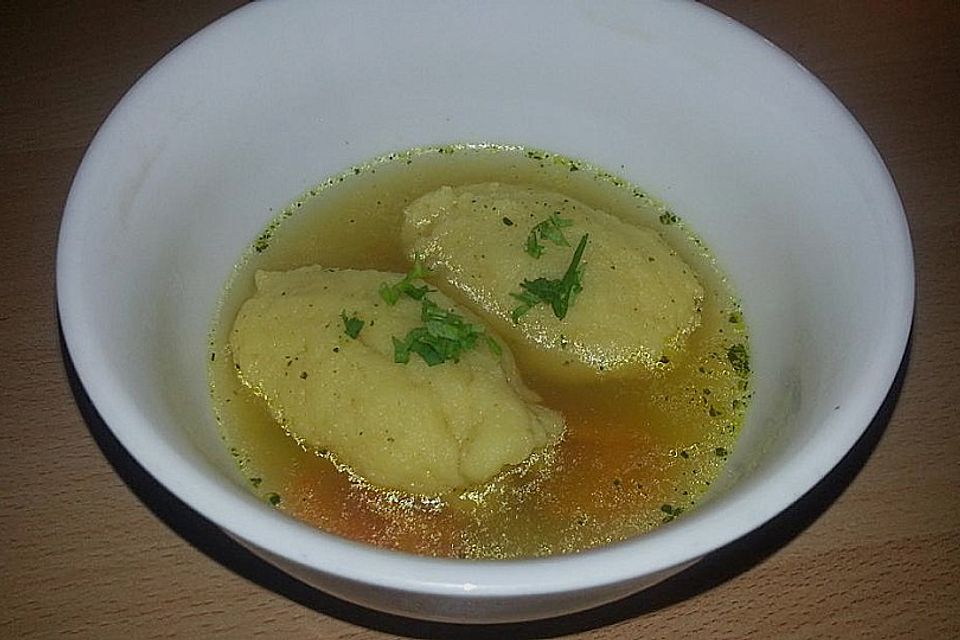 Roros Grießnockerlsuppe