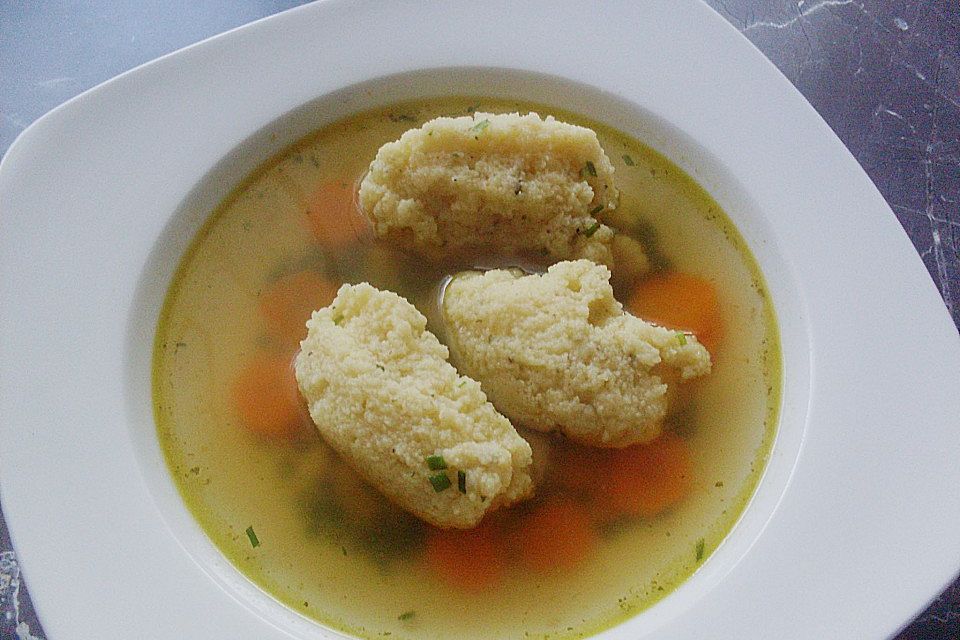 Roros Grießnockerlsuppe