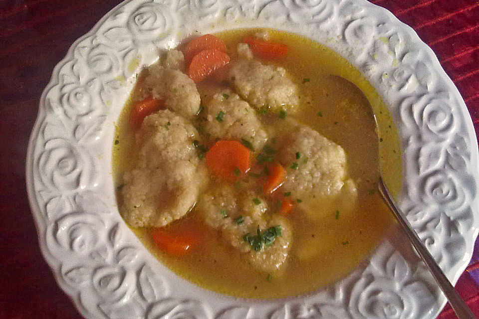 Roros Grießnockerlsuppe