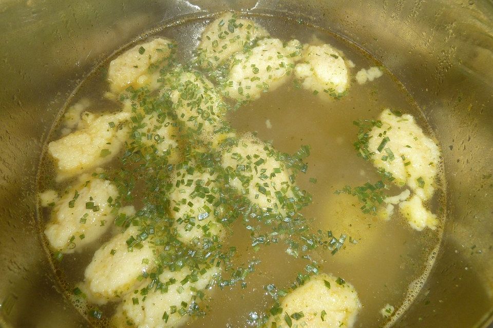 Roros Grießnockerlsuppe