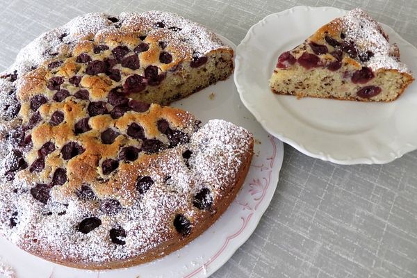Saftiger Rührkuchen mit Kirschen und Schokosplittern von ClaudiR | Chefkoch